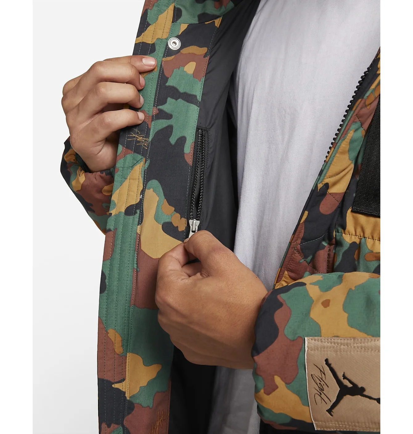 ПАРКА JORDAN CAMO