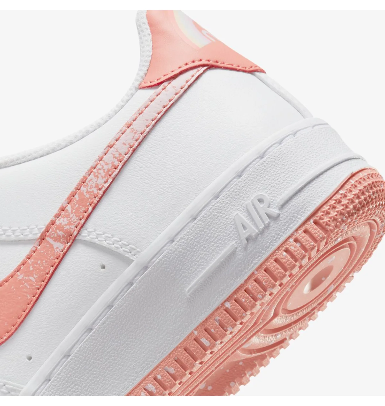 Nike Air Force 1 Low LV8 White Light Madder Root (GS)