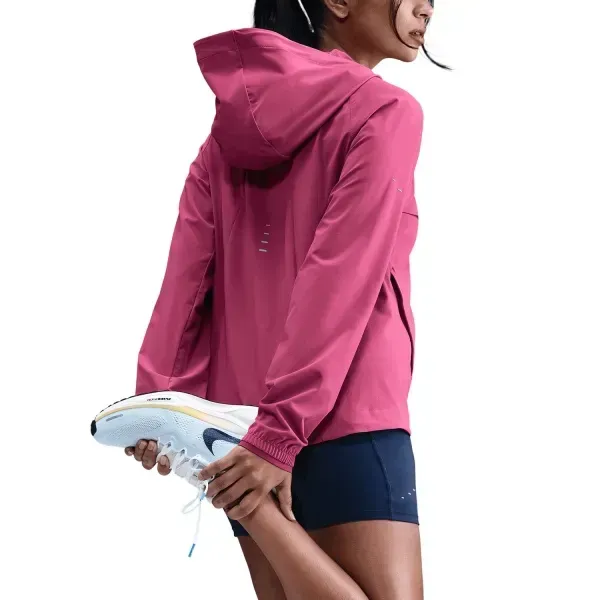 NIKE SWIFT REPEL RUNNING JACKET