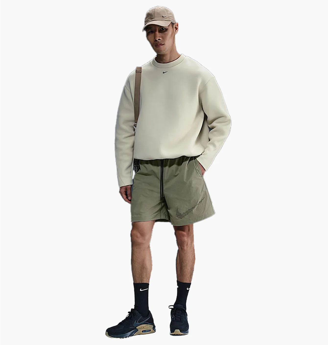 Nike Tech Men's Woven Shorts Green