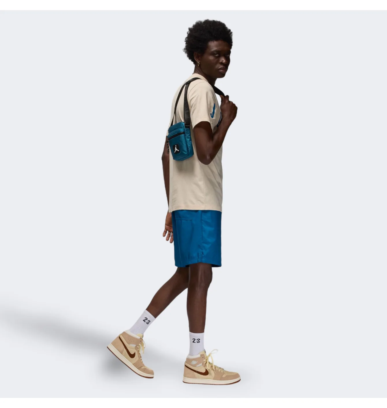 Jordan logo crossbody bag in blue