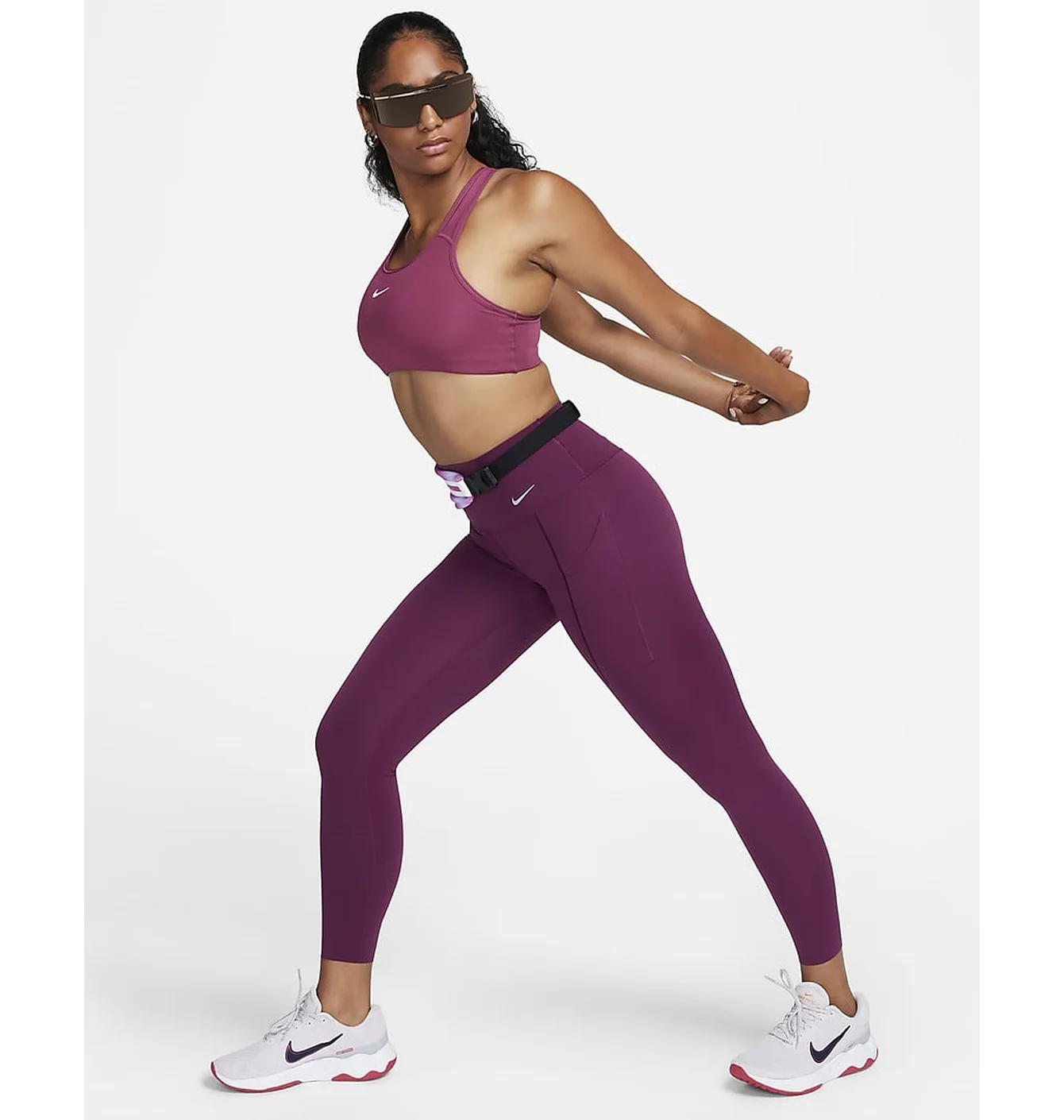 NIKE UNIVERSA VIOLET
