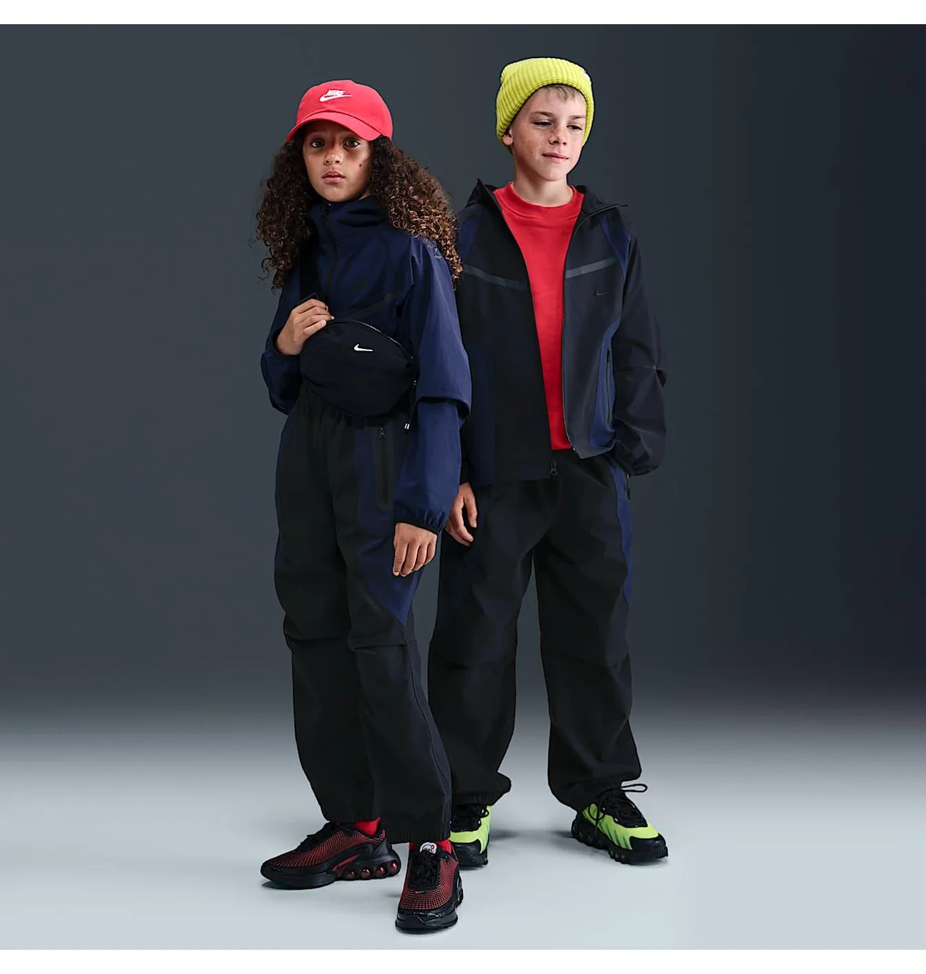 Штани Nike Tech Older Kids' (Boys') Woven Trousers