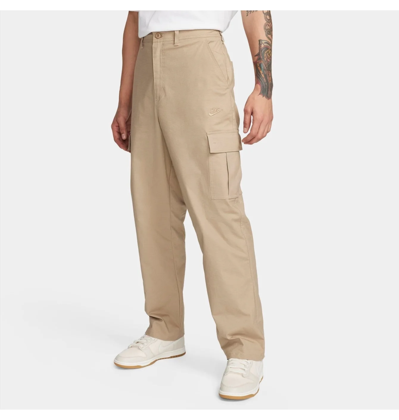 NIKE CLUB CARGO