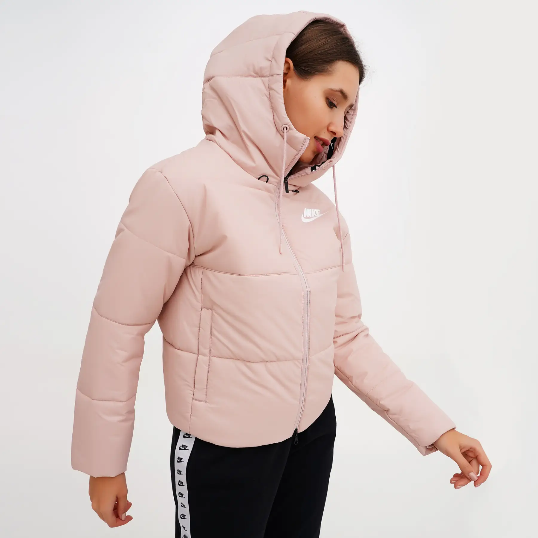 Пуховик жіночий Nike Synthetic-Fill Hooded Jacket Peach CV8667-601