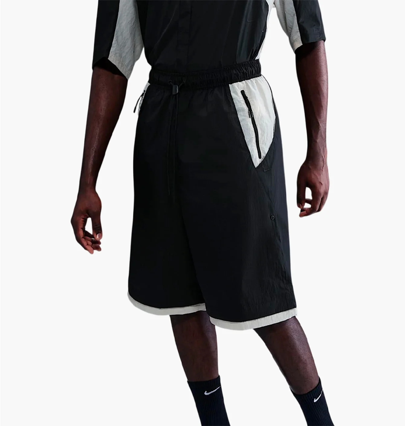 Шорти чоловічі Nike Tech Black IF8259-010