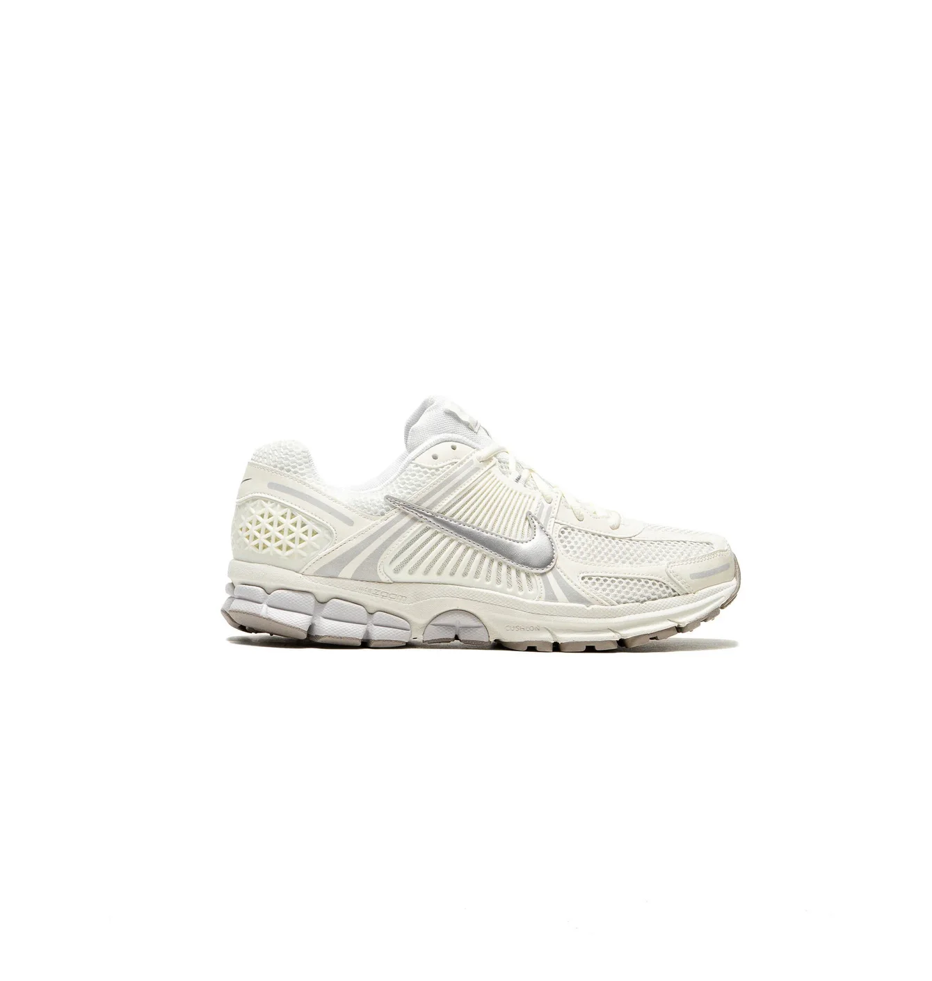 NIKE AIR ZOOM VOMERO 5