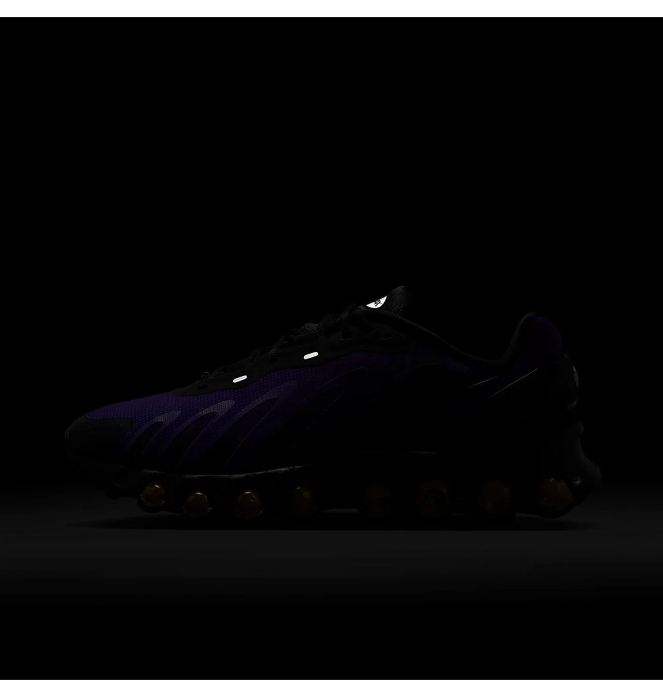 Кросівки чоловічі Nike Air Max Dn8 Violet FQ7860-009