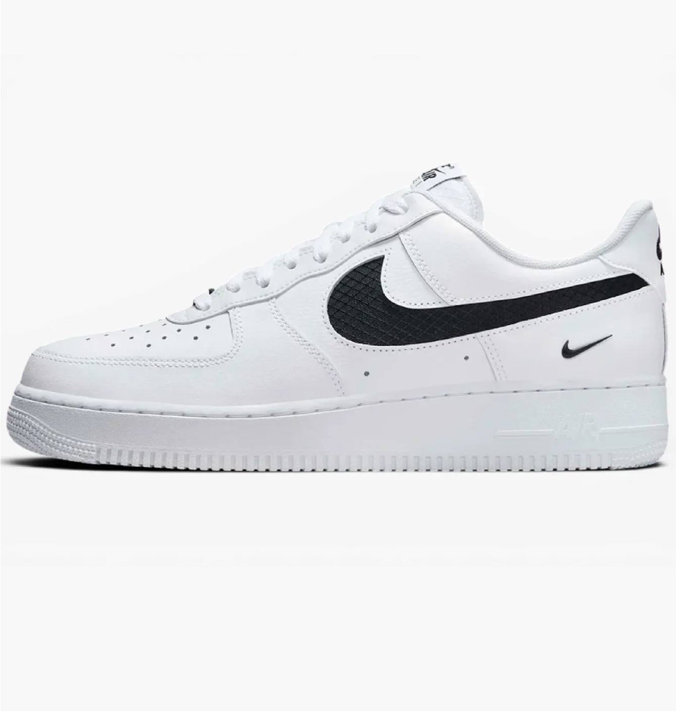 Кросівки чоловічі Nike Air Force 1 07 Lv8 White IH4452-100