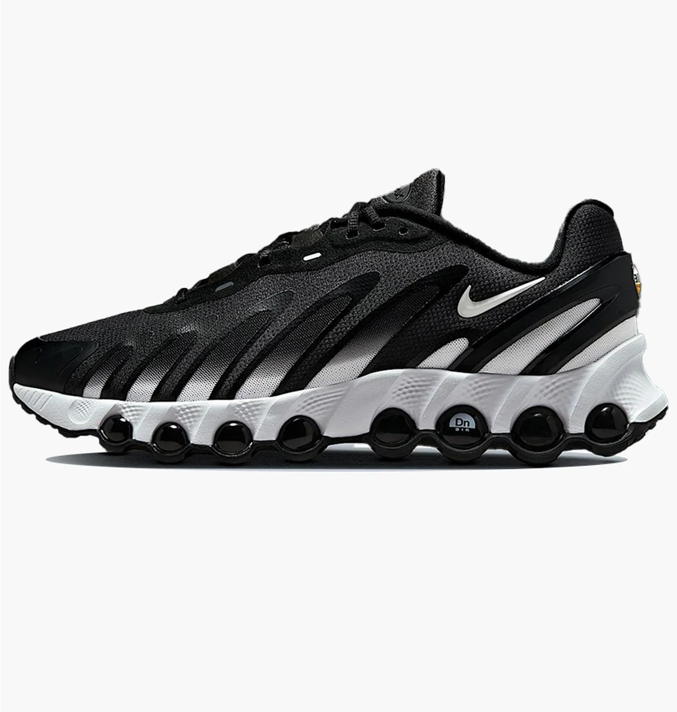 Nike DN 8