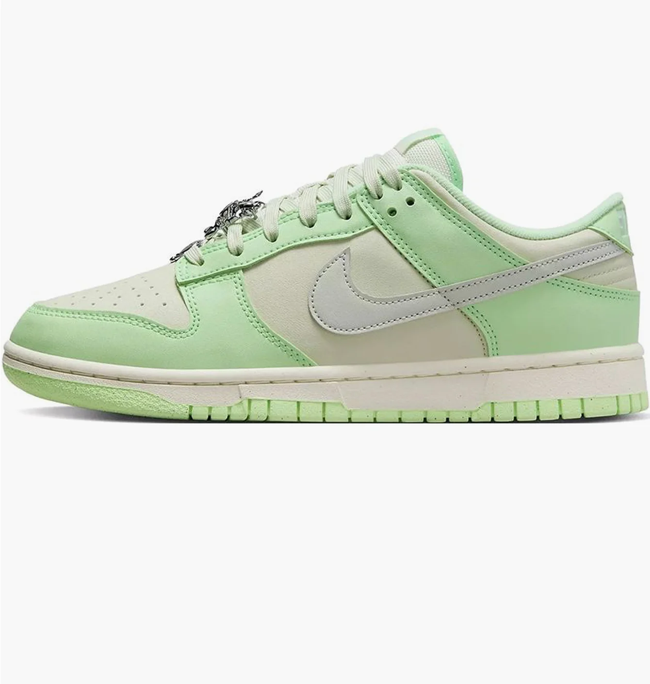 W NIKE DUNK LOW NN SE