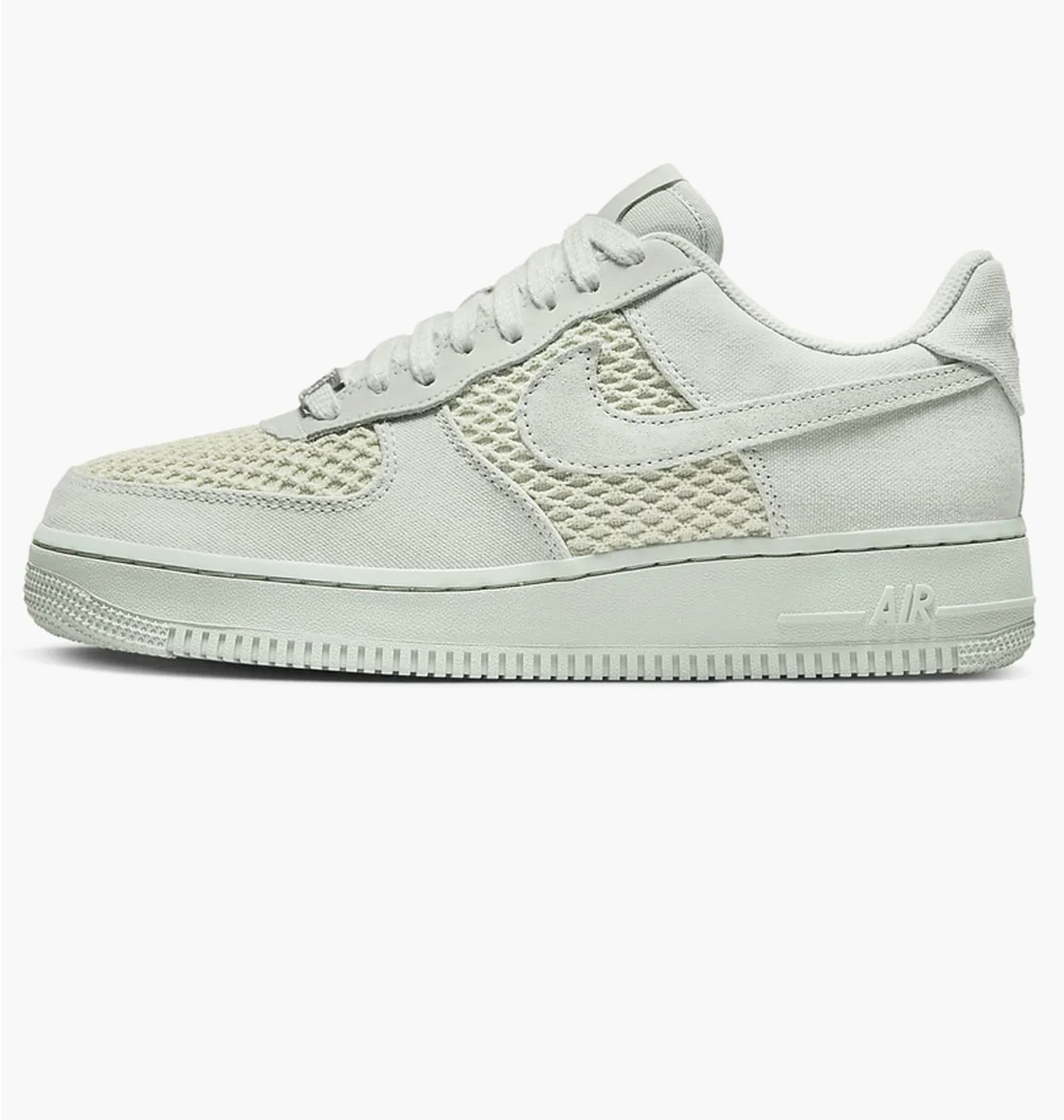 W NIKE AIR FORCE 1