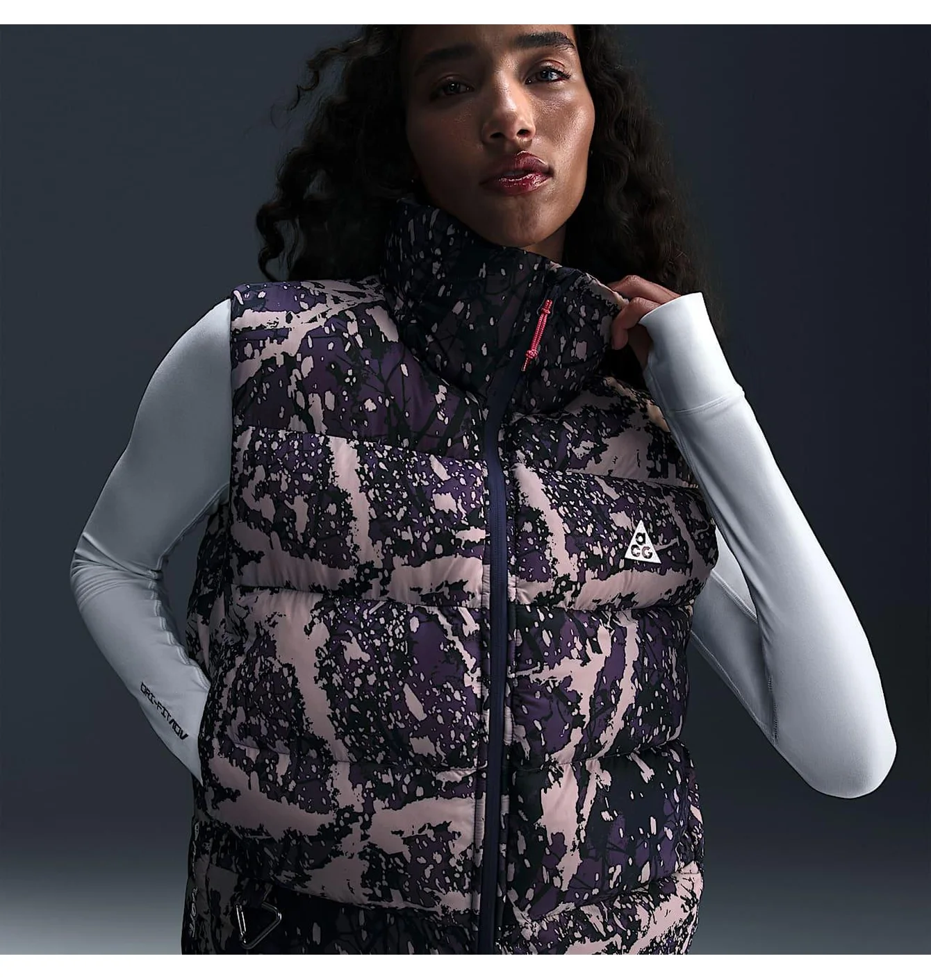 Жилетка W Nike ACG Therma-Fit ADV Lunar Lake Puffer Vest Purple