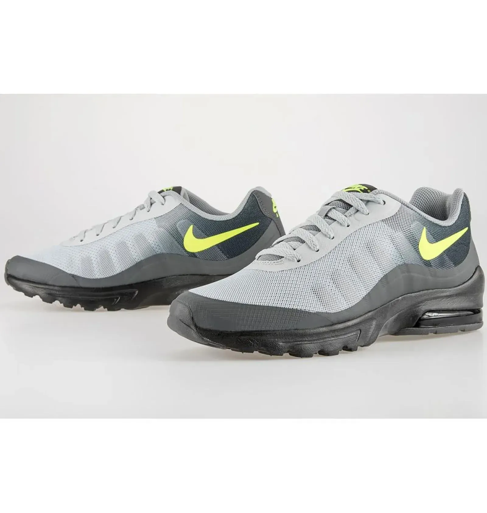 Кросівки чоловічі Nike Air Max Invigor (CD1515-004)