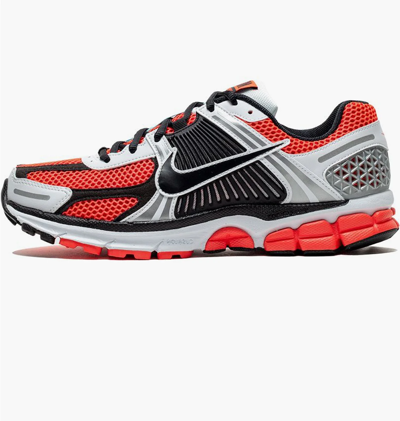 NIKE ZOOM VOMERO 5