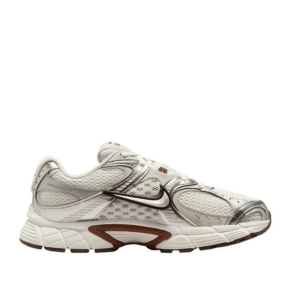 Кросівки жіночі Nike W V5 Rnr (HQ7901-601)