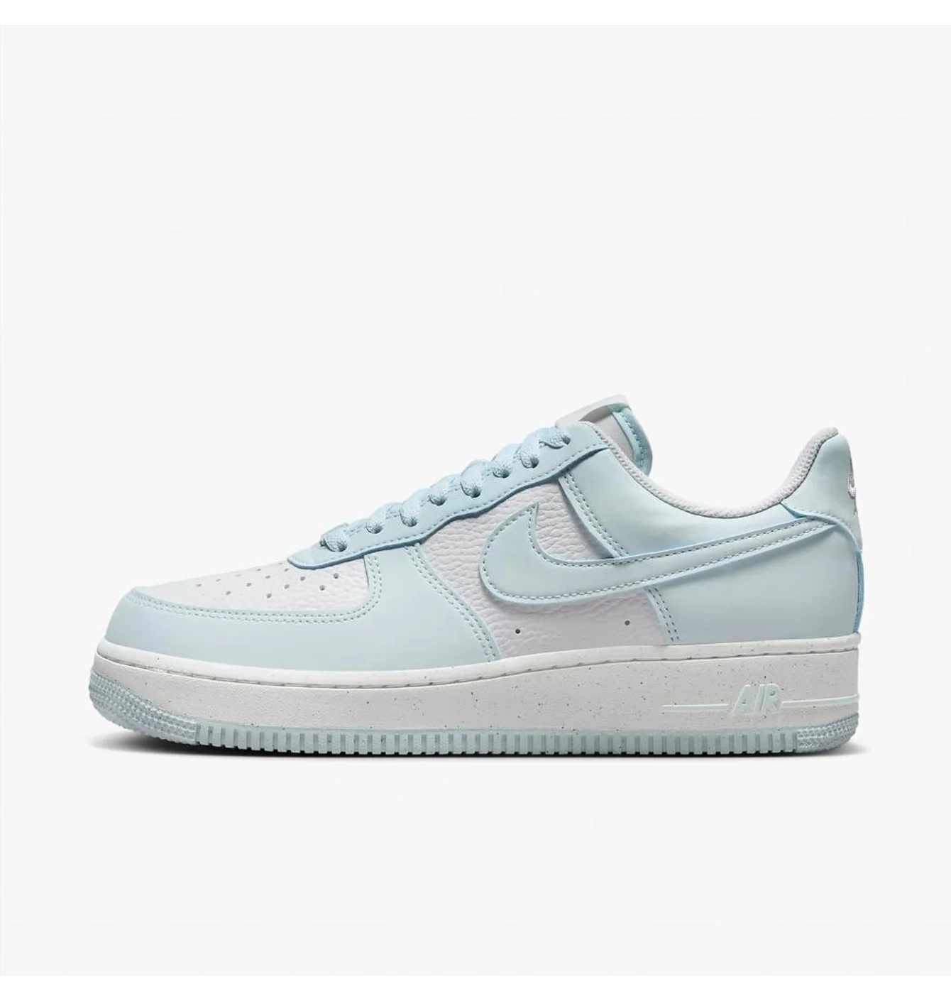 W NIKE AIR FORCE 1