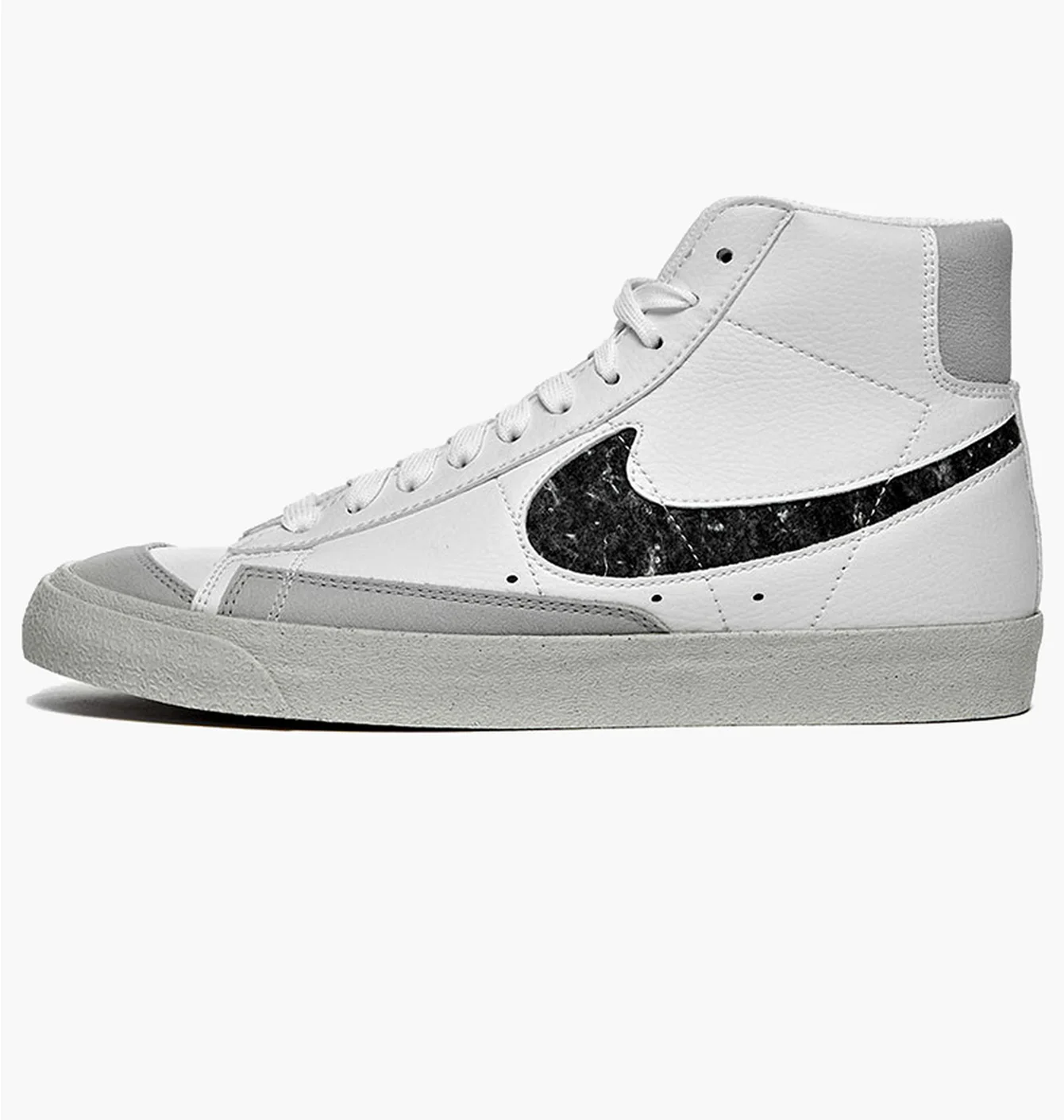 Кроссовки Nike Blazer Mid ’77 Vintage white/white-lt smoke grey-bright crimson / White