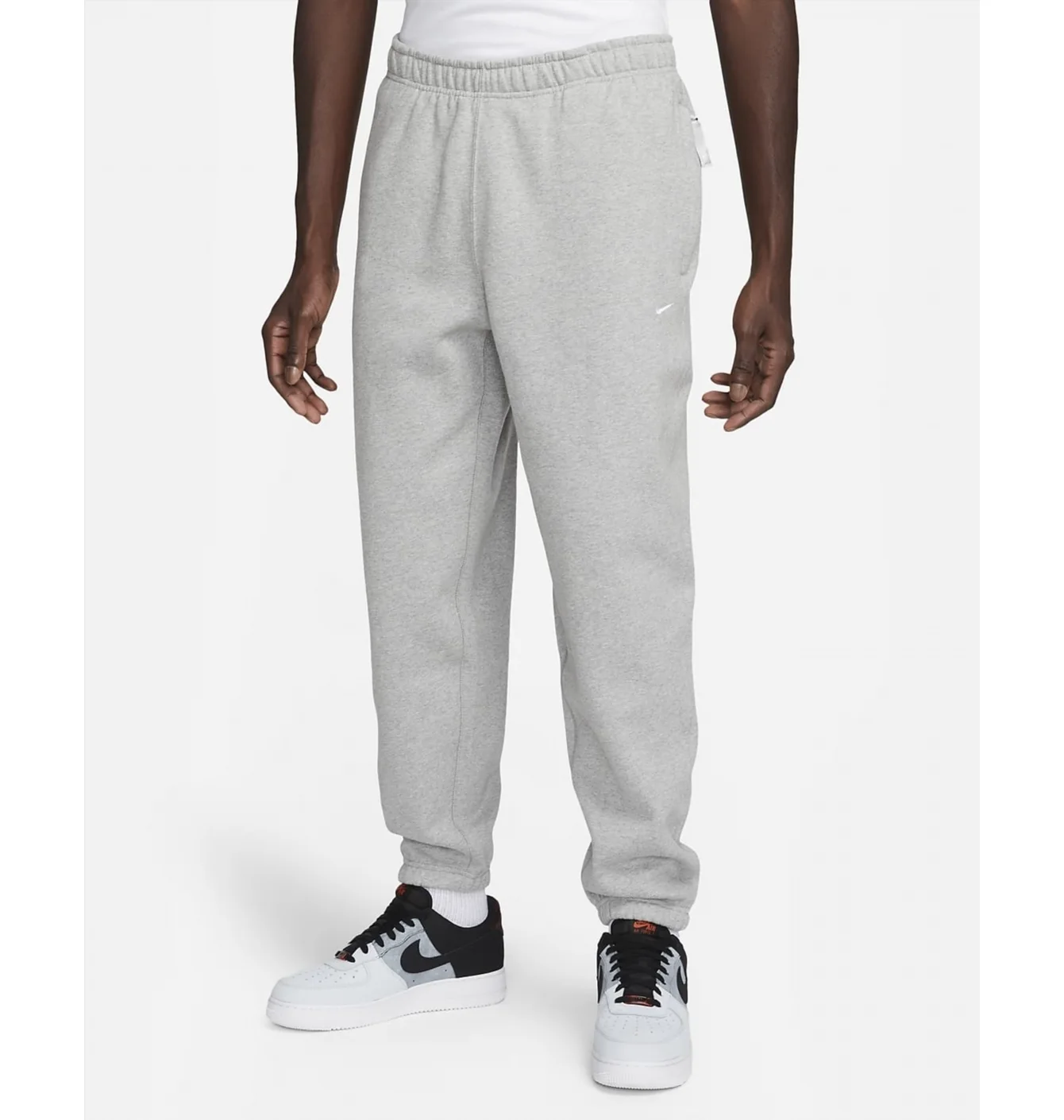 NIKE SOLO SWOOSH