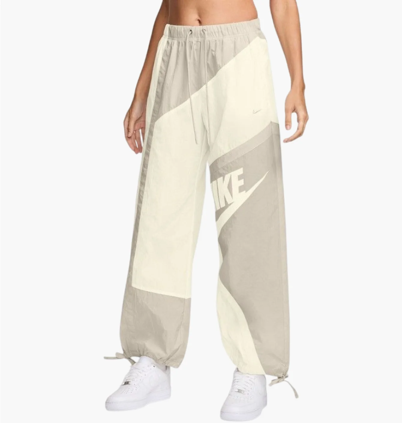 NIKE SPORTSWEAR
