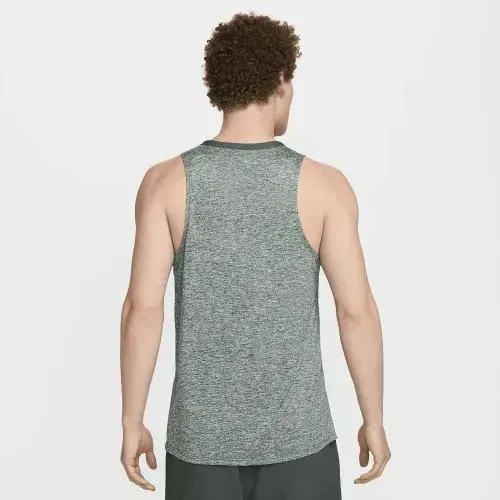 NIKE DRI-FIT RISE 365
