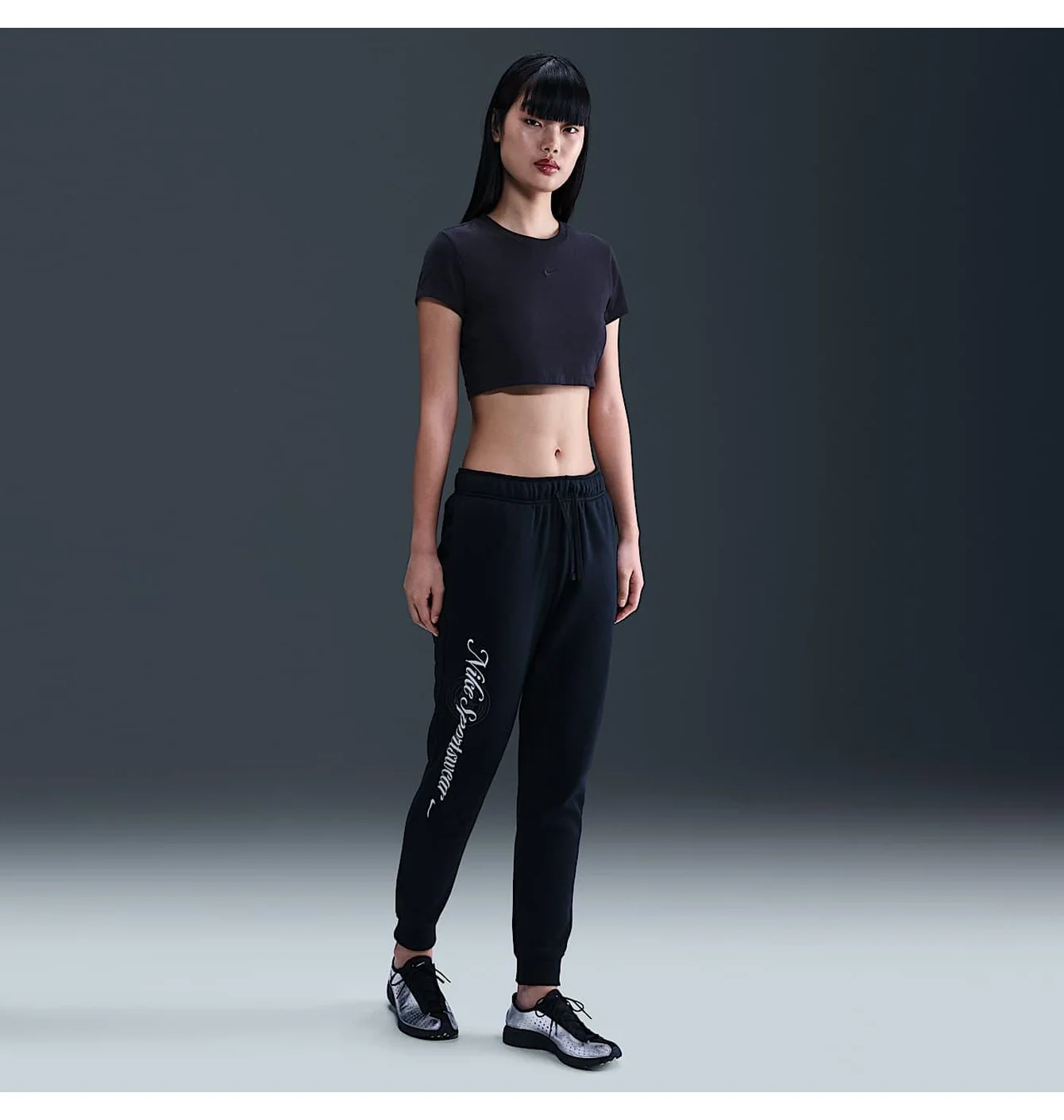 NIKE SPORTSWEAR