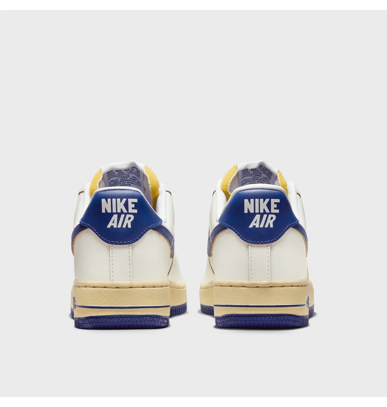 W NIKE AIR FORCE 1 07
