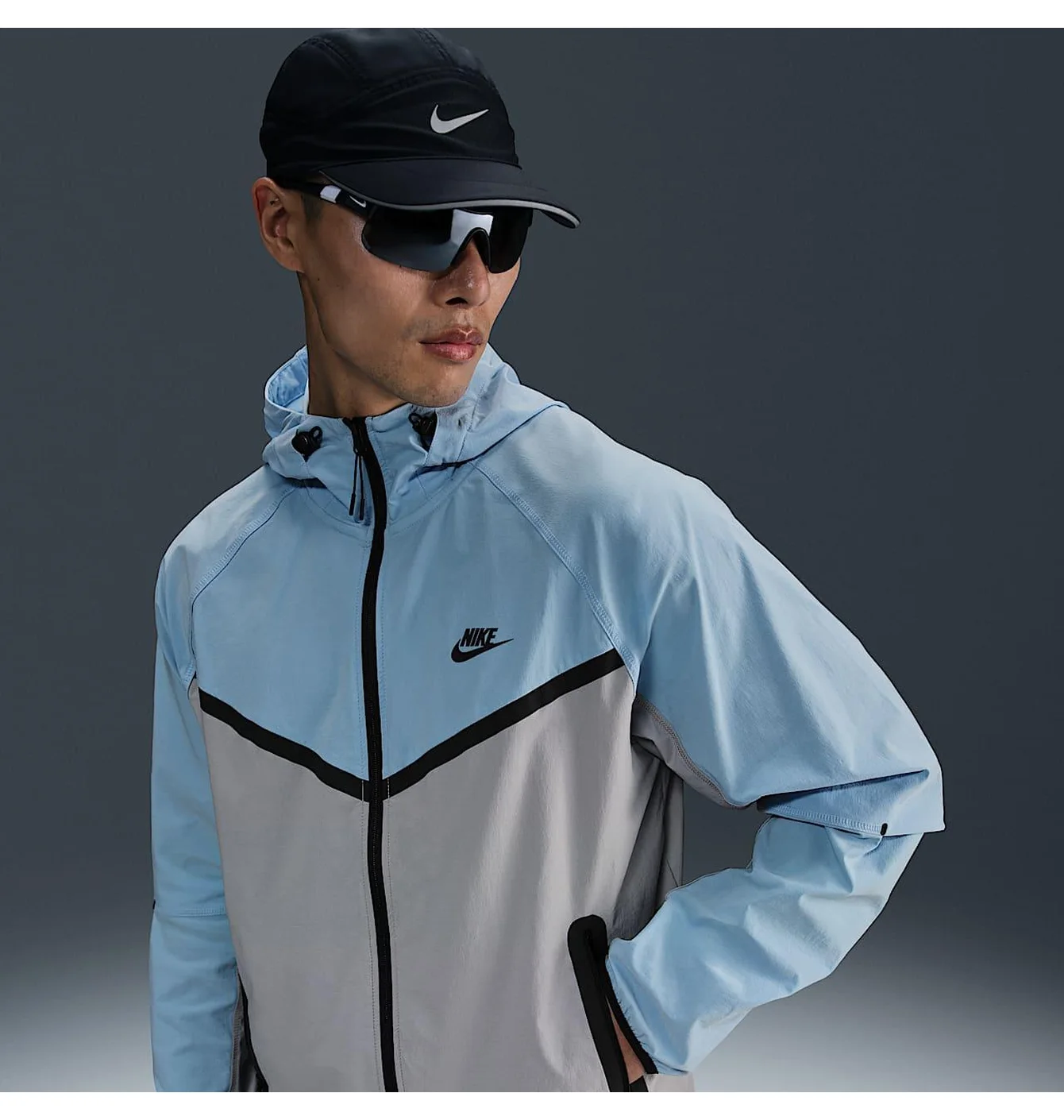 Вітровка Nike Tech Woven