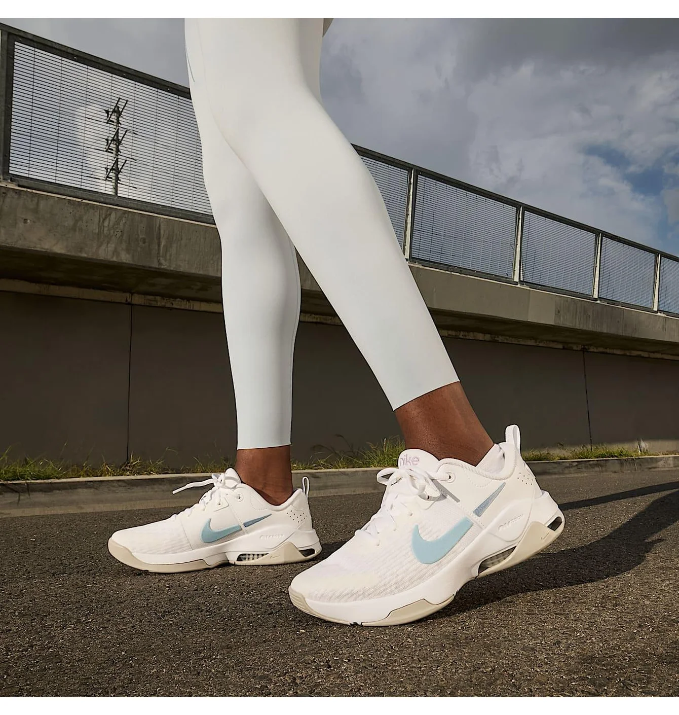 Кросівки жіночі Nike Zoom Bella 6 White DR5720-106