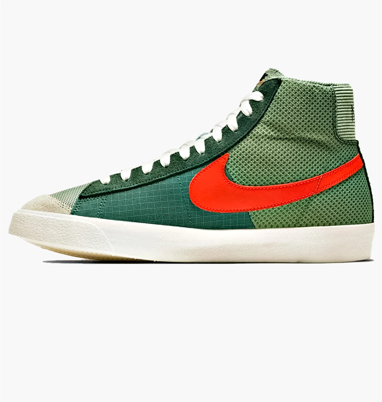 Кроссовки Blazer Mid ’77 Ess