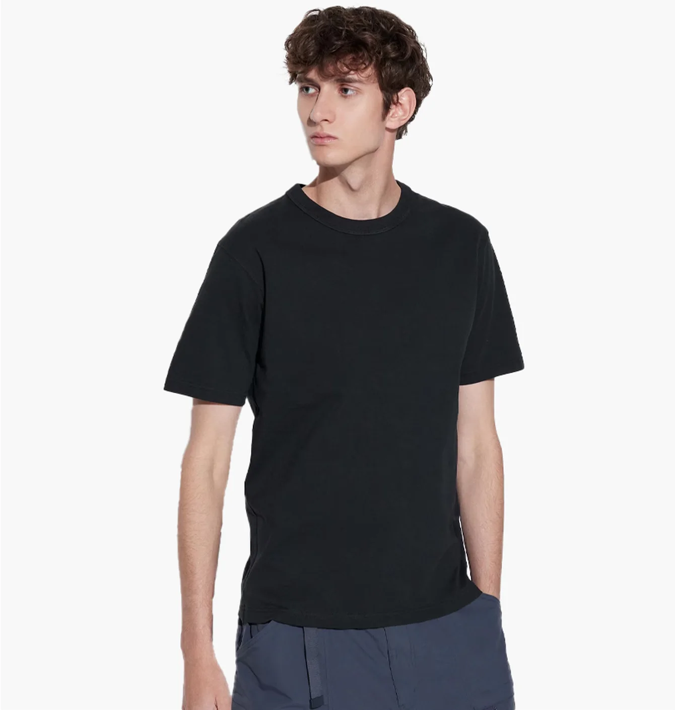 Футболка чоловіча Uniqlo Crew Neck T-Shirt Black 422992-09