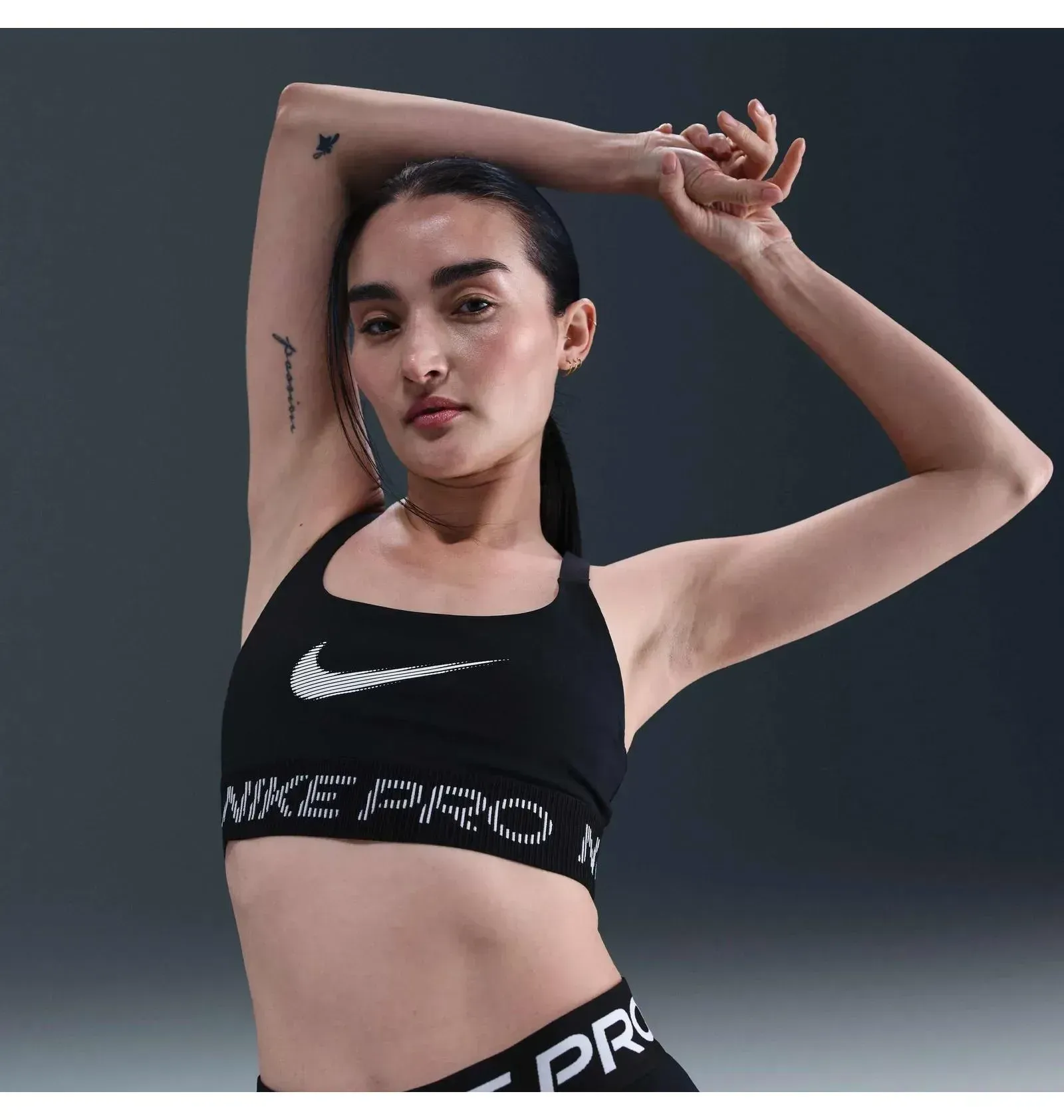 Спортивний костюм жіночий Nike Pro Bra Black (IF3973-010__HV2464-010)