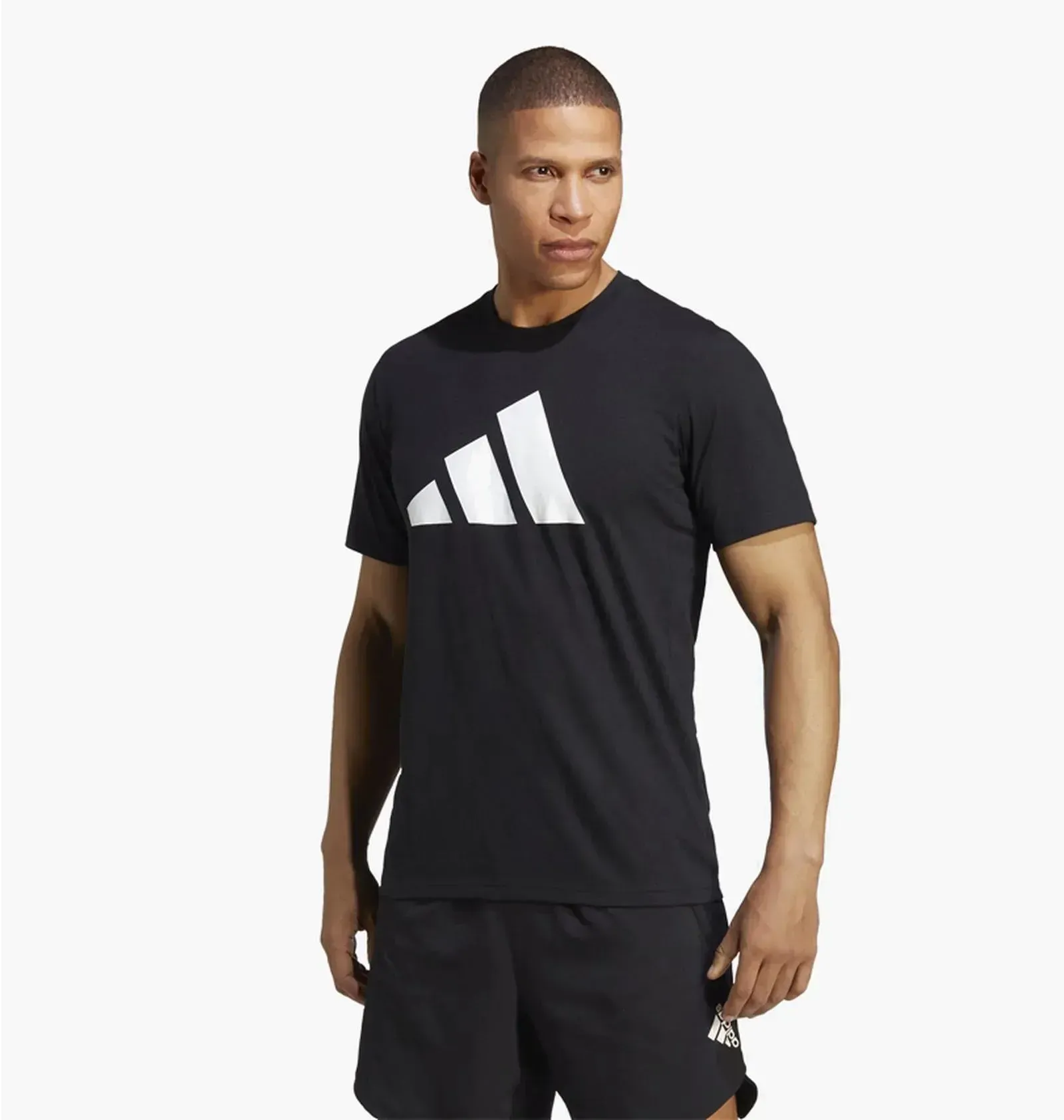 Футболка чоловіча Adidas Train Essentials Feelready Logo Performance (IB8273)