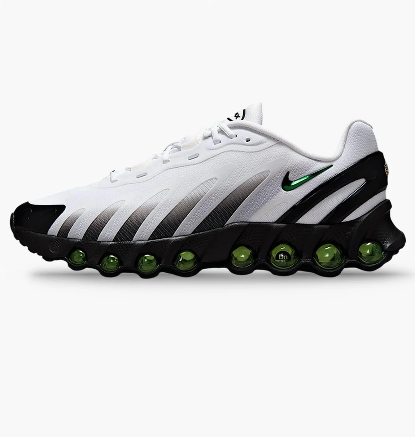 Кросівки чоловічі Nike Air Max Dn8 White/Black FQ7860-104
