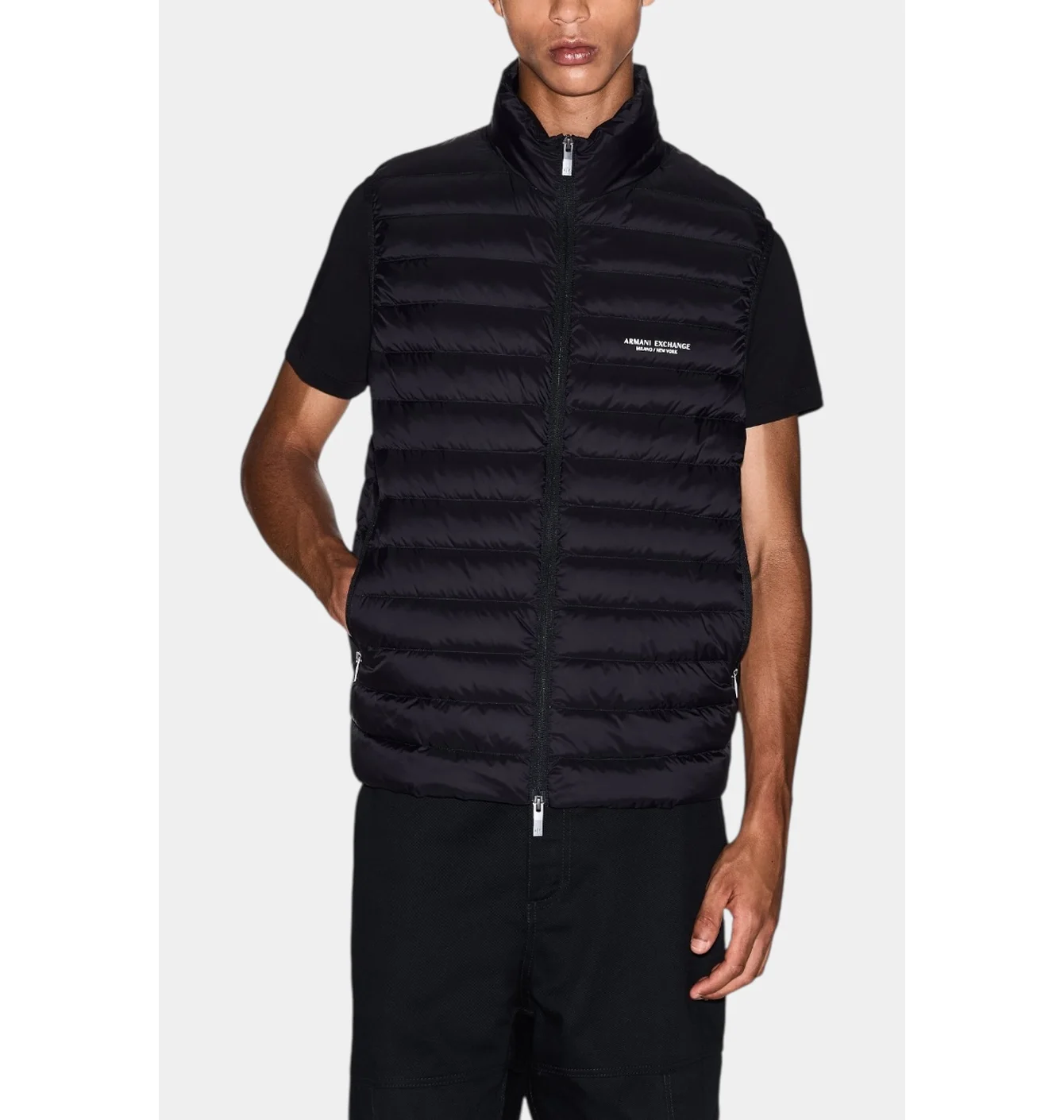 Жилетка чоловіча Armani Exchange Black XM001576-AF16927-UC001