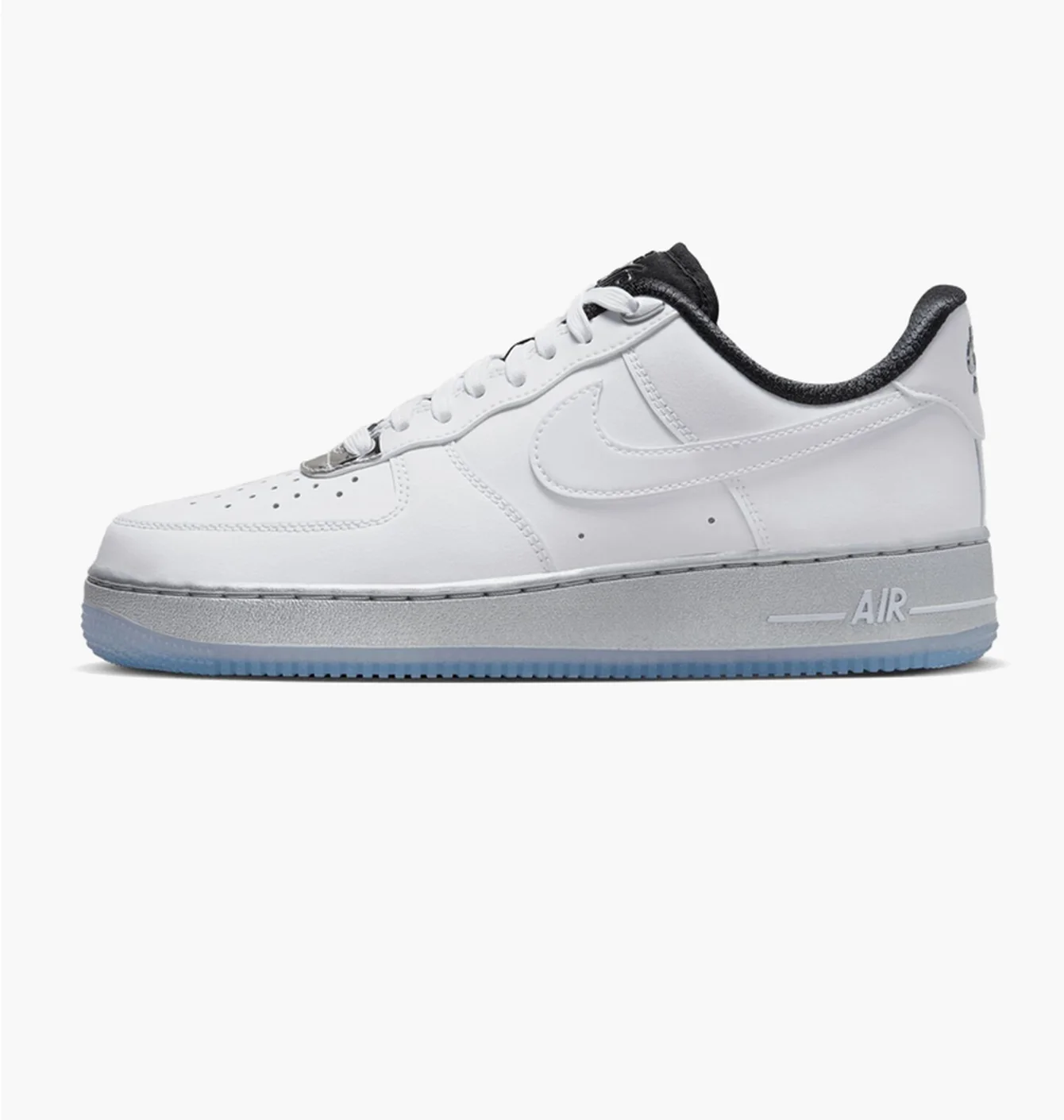 Nike WMNS AIR FORCE 1 07 SE