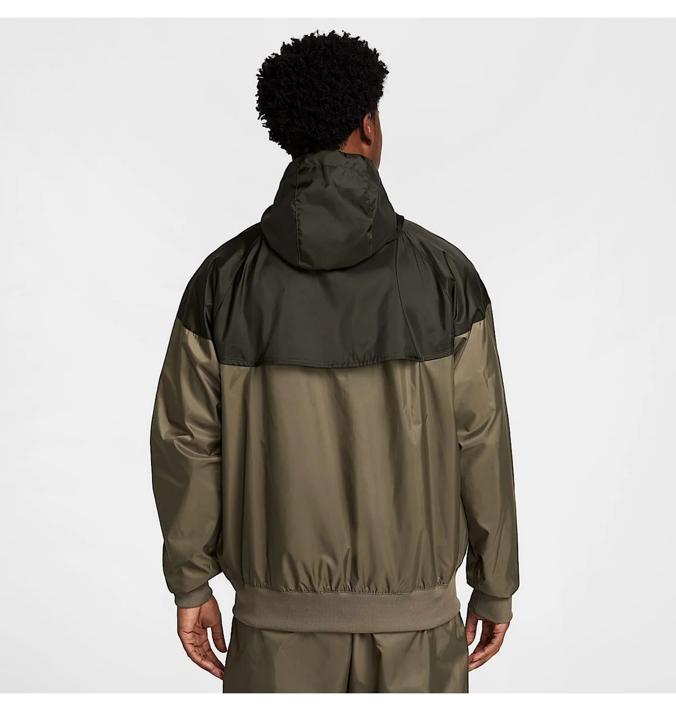 Вітровка чоловіча Nike Wvn Lnd Wr Hd Jkt Olive DA0001-222