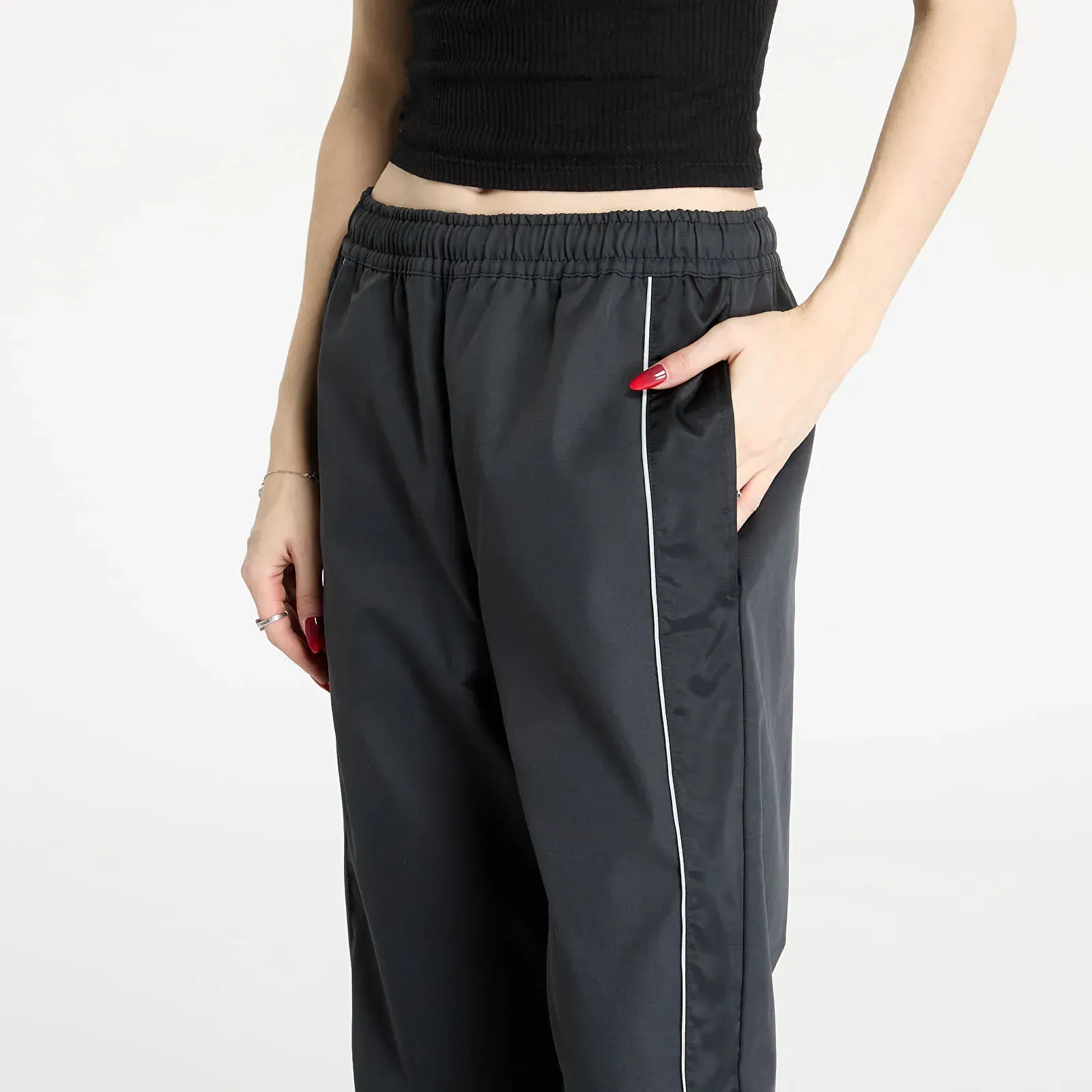 Штани жіночі Nike Sportswear  Woven Pants Black