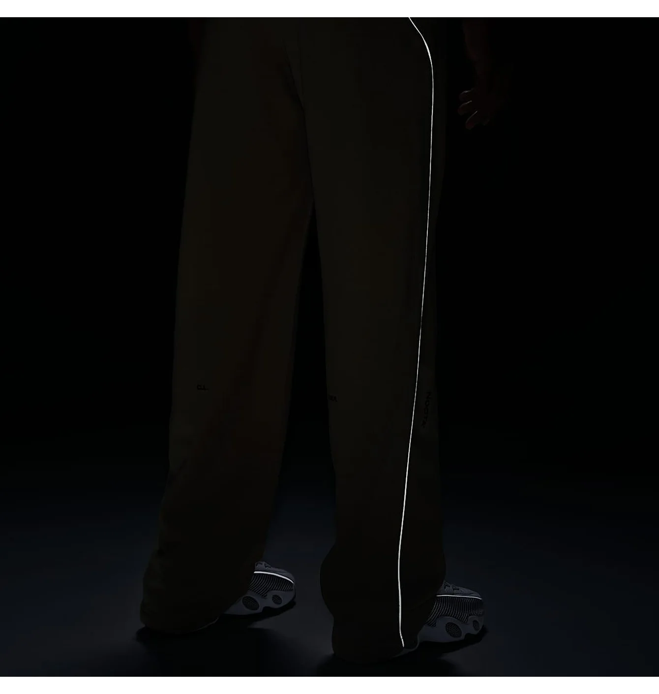 Штани чоловічі Nike X Nocta Fleece Pant Beige FZ4675-104