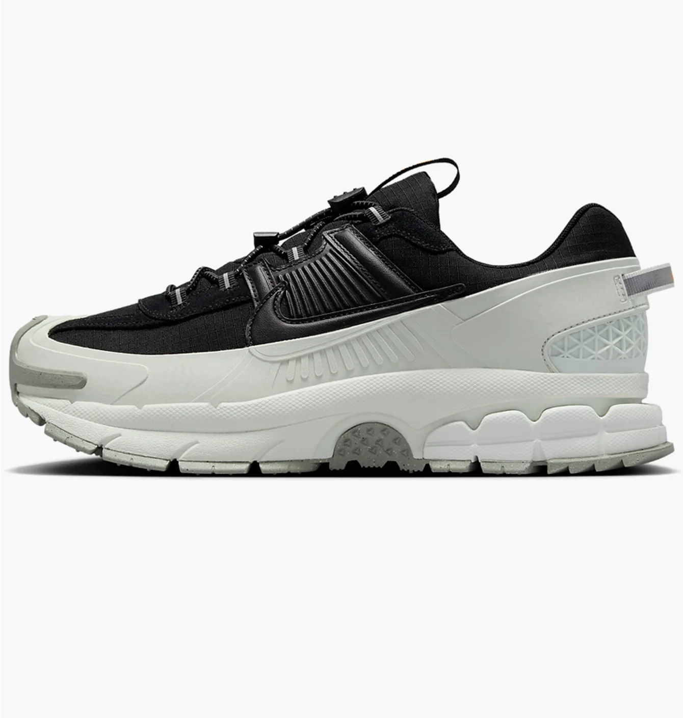 Nike Vomero Roam