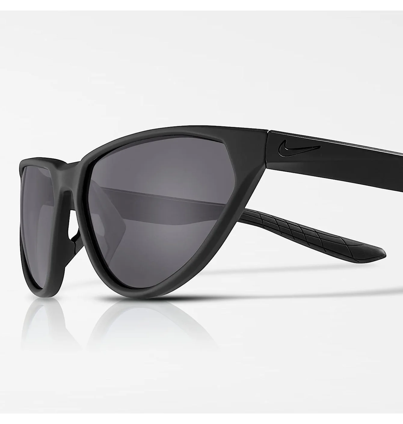 Окуляри унісекс Nike Maverich Fierce Black DJ0800-010