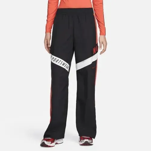 NIKE SPORTSWEAR