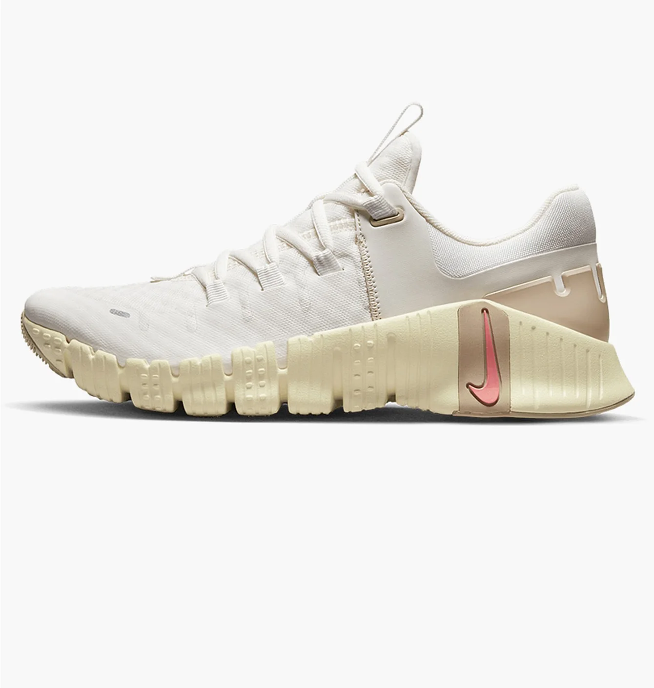 Кросівки жіночі Nike Free Metcon 5 White DV3950-100
