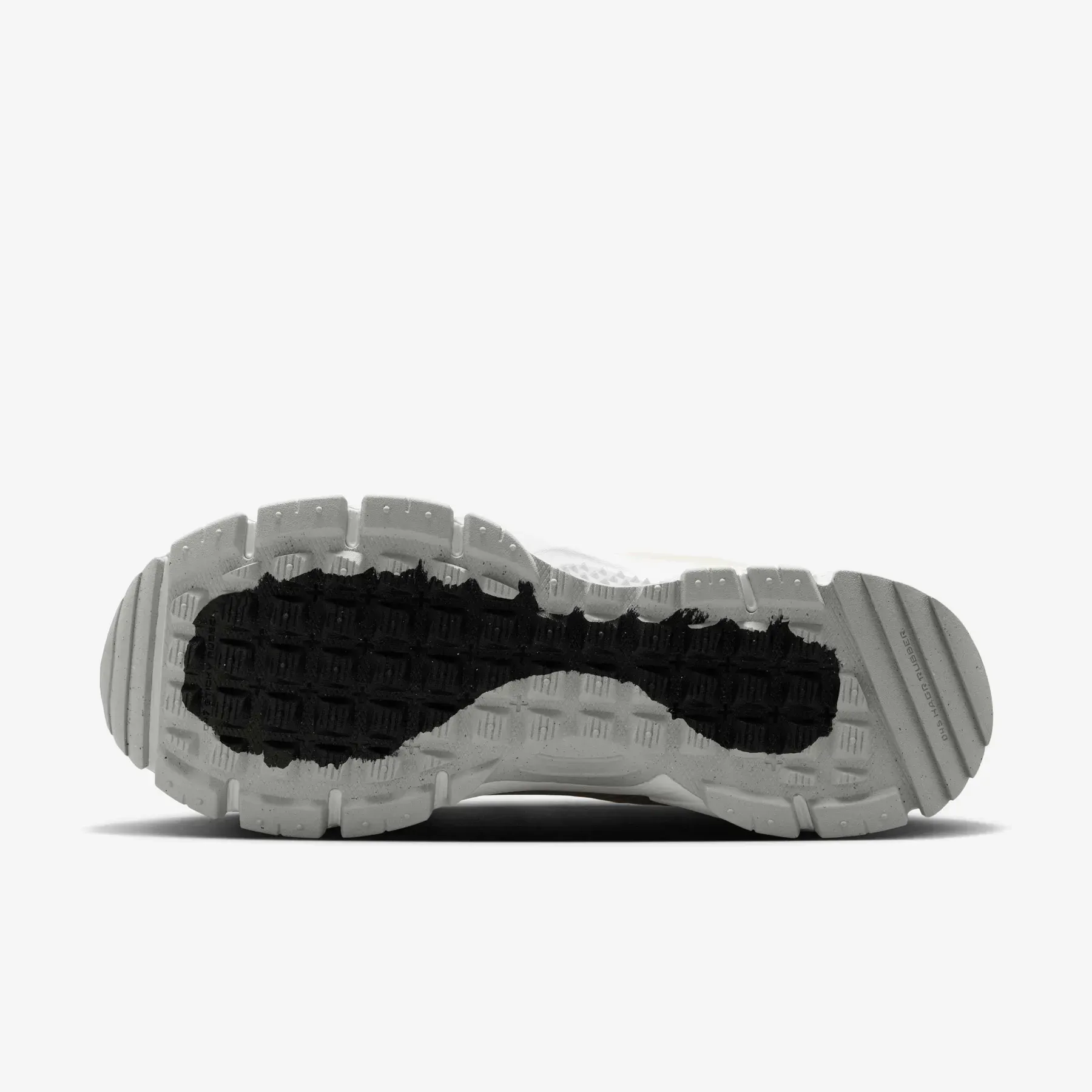NIKE ZOOM VOMERO ROAM