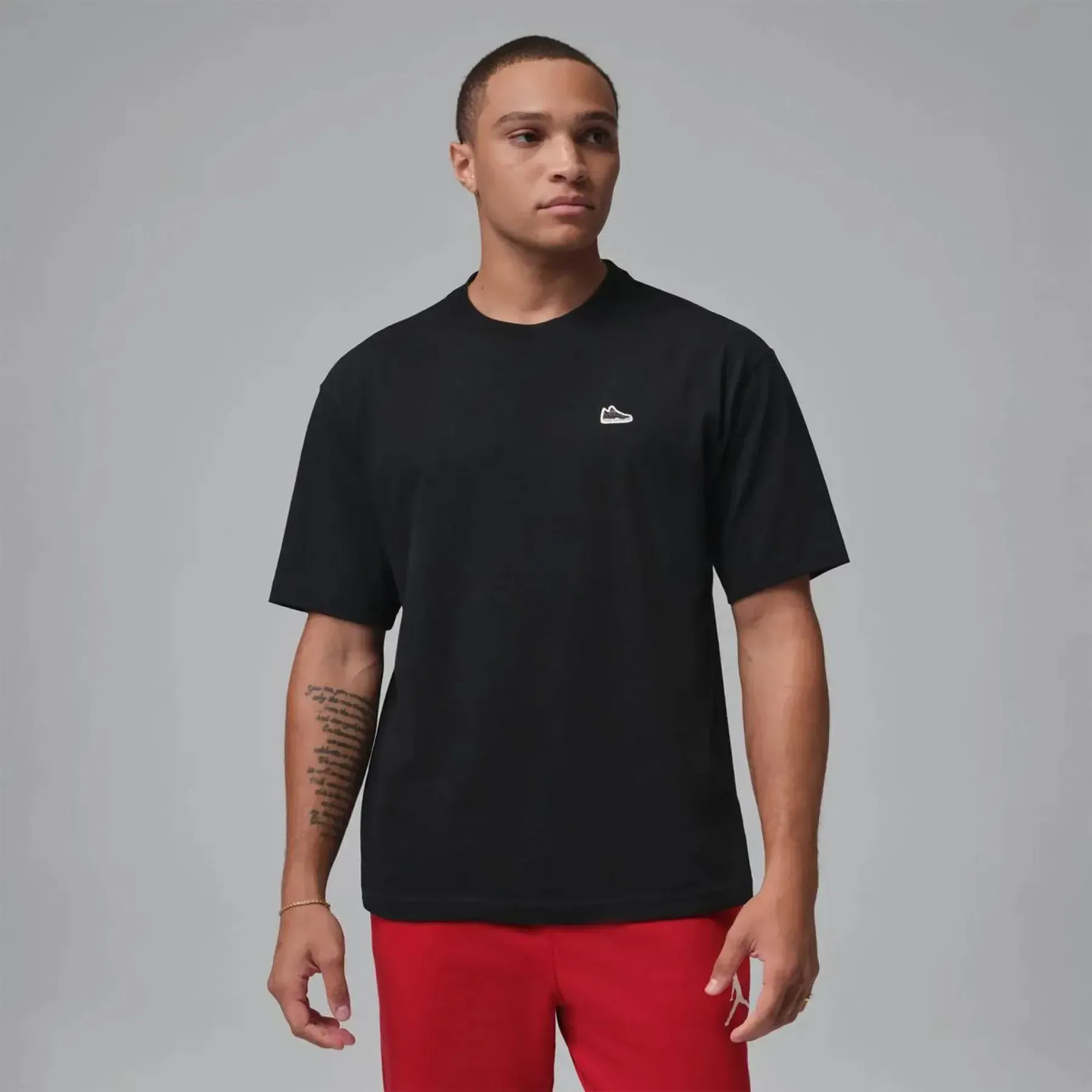 Футболка чоловіча Jordan Brnd Br Snkr Pch Ss Crw (IF3107-010)