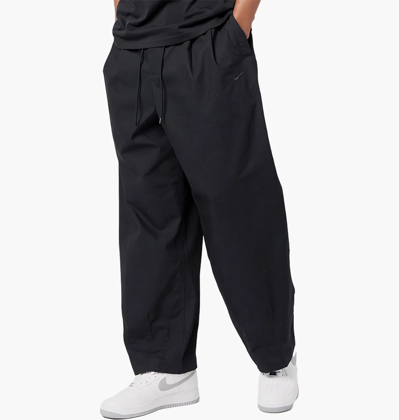 Штани чоловічі Nike Club Balloon Pants Black HJ1973-010