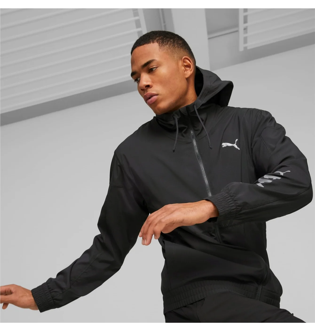 Куртка чоловіча Puma Fit Black 522128-51