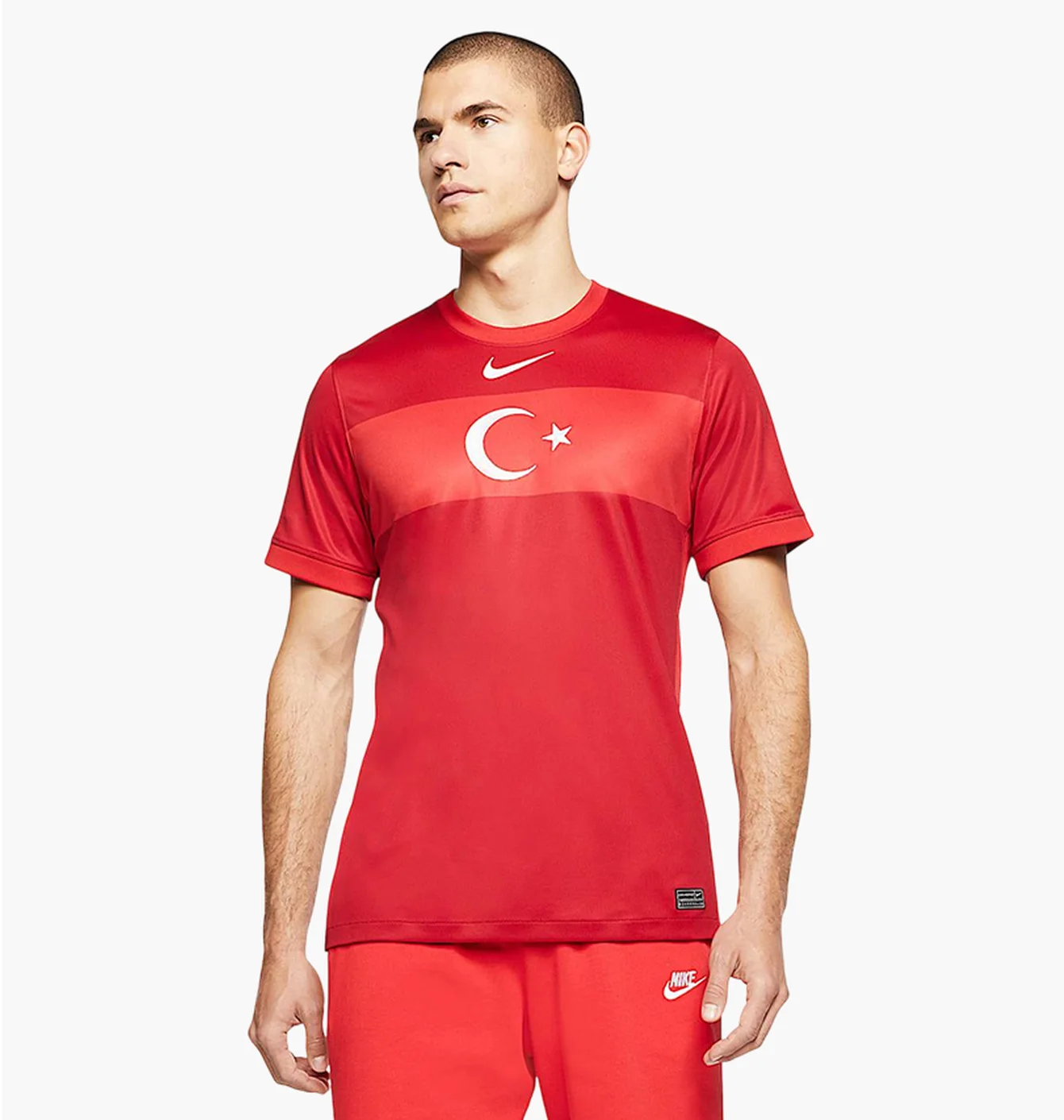 Футболка Nike червона