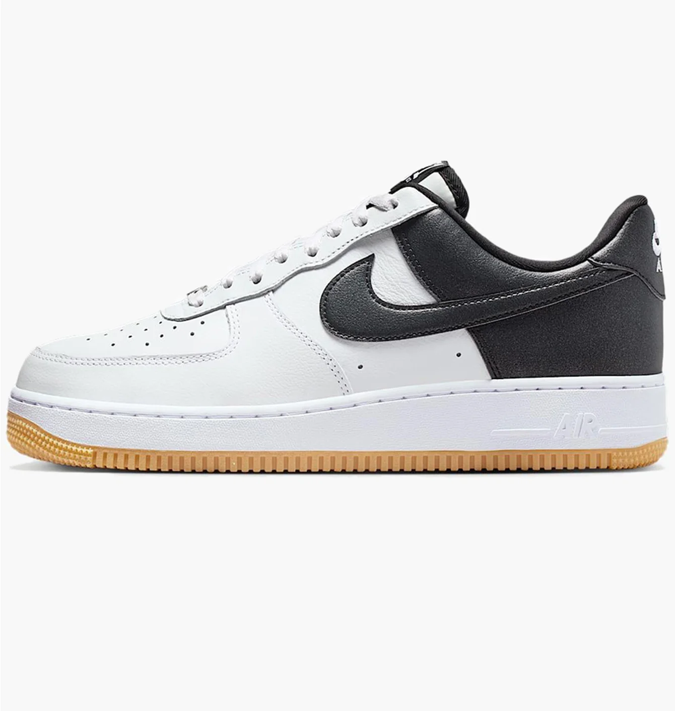 Кросівки чоловічі Nike Air Force 1 07 Lv8 Black/White IB6847-100