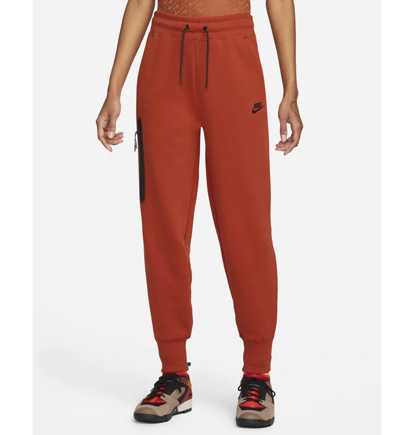 NIKE SPORTSWEAR TECH FLEECE